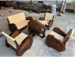 Furnitur Kayu Sonokeling: Kemewahan Alami dari Serat Eksotis Kayu Nusantara